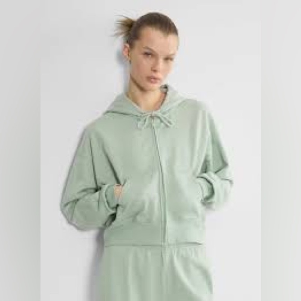 Aritzia Terry Fleece Boyfriend Boxy Zip Up Hoodie